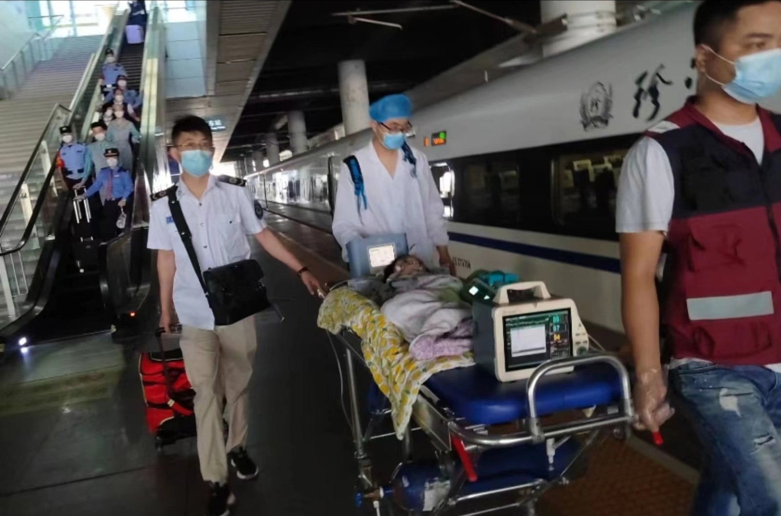 义马市高铁转运公司